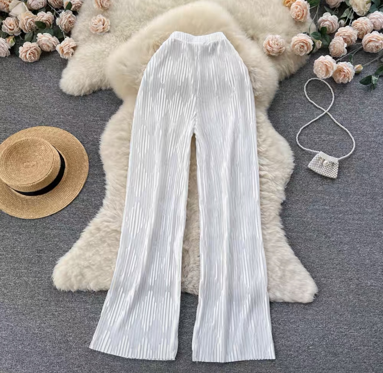 La representing trousers CP17 images